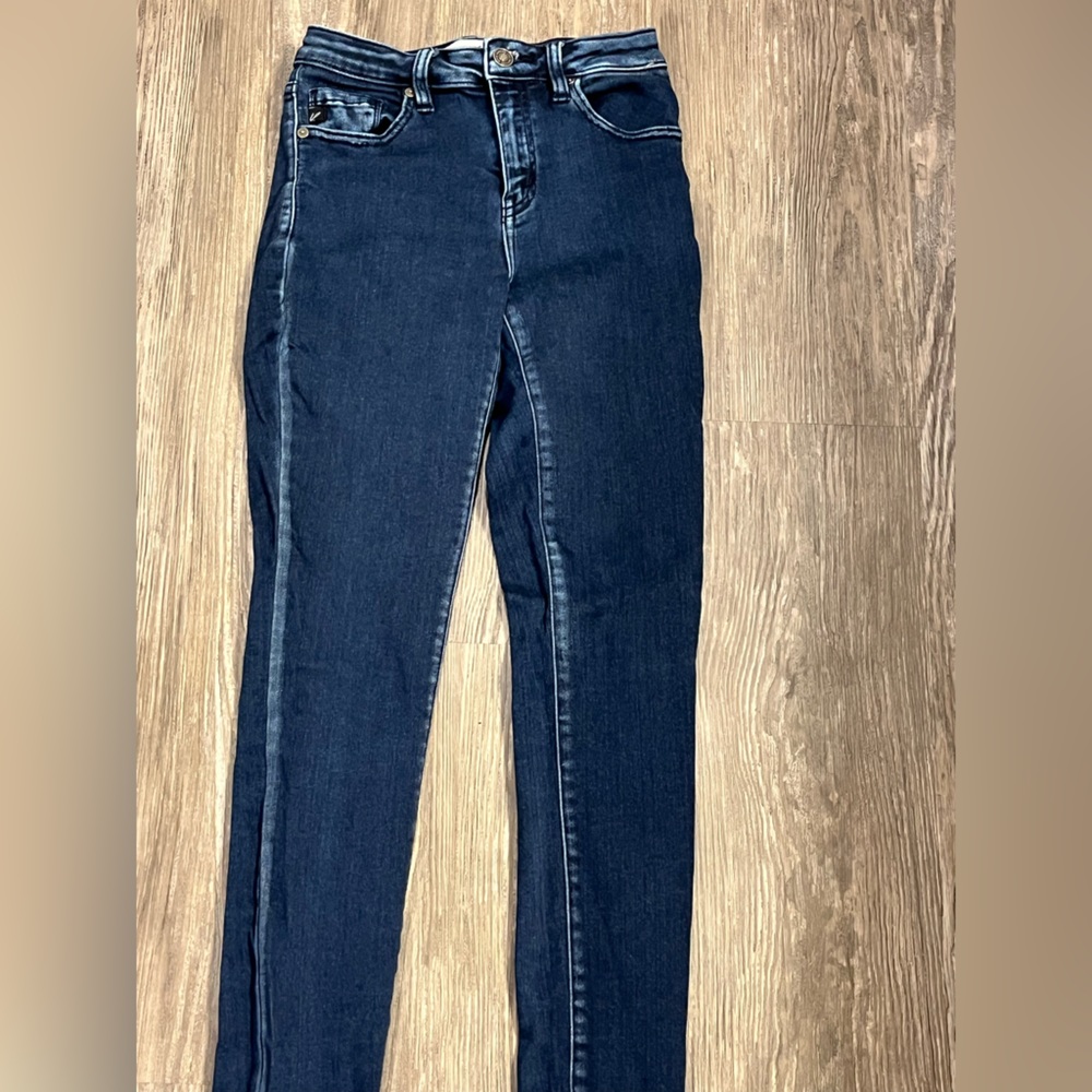 KanCan Jeans - dark wash. Size 25